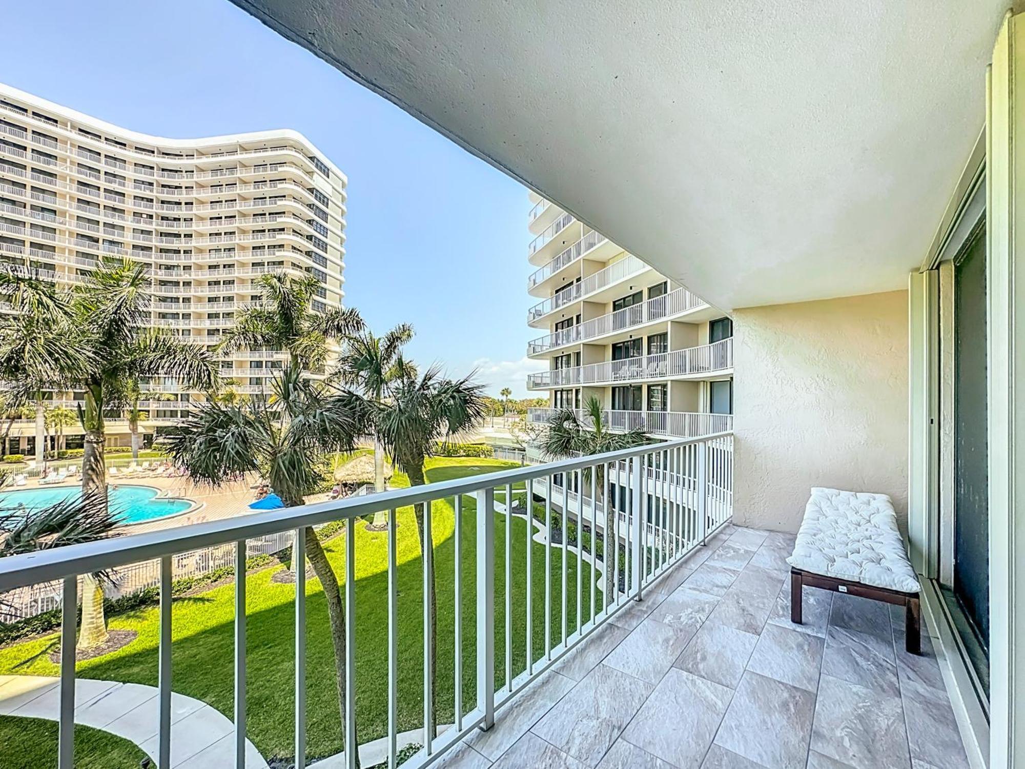Beach Front Condo In Paradise Марко Айлънд Екстериор снимка